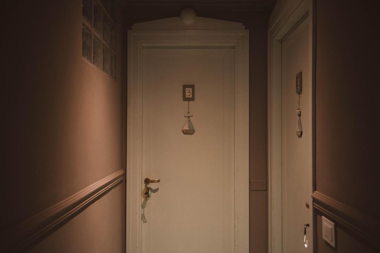 La Librata Boutique Hotel Террачина Экстерьер фото