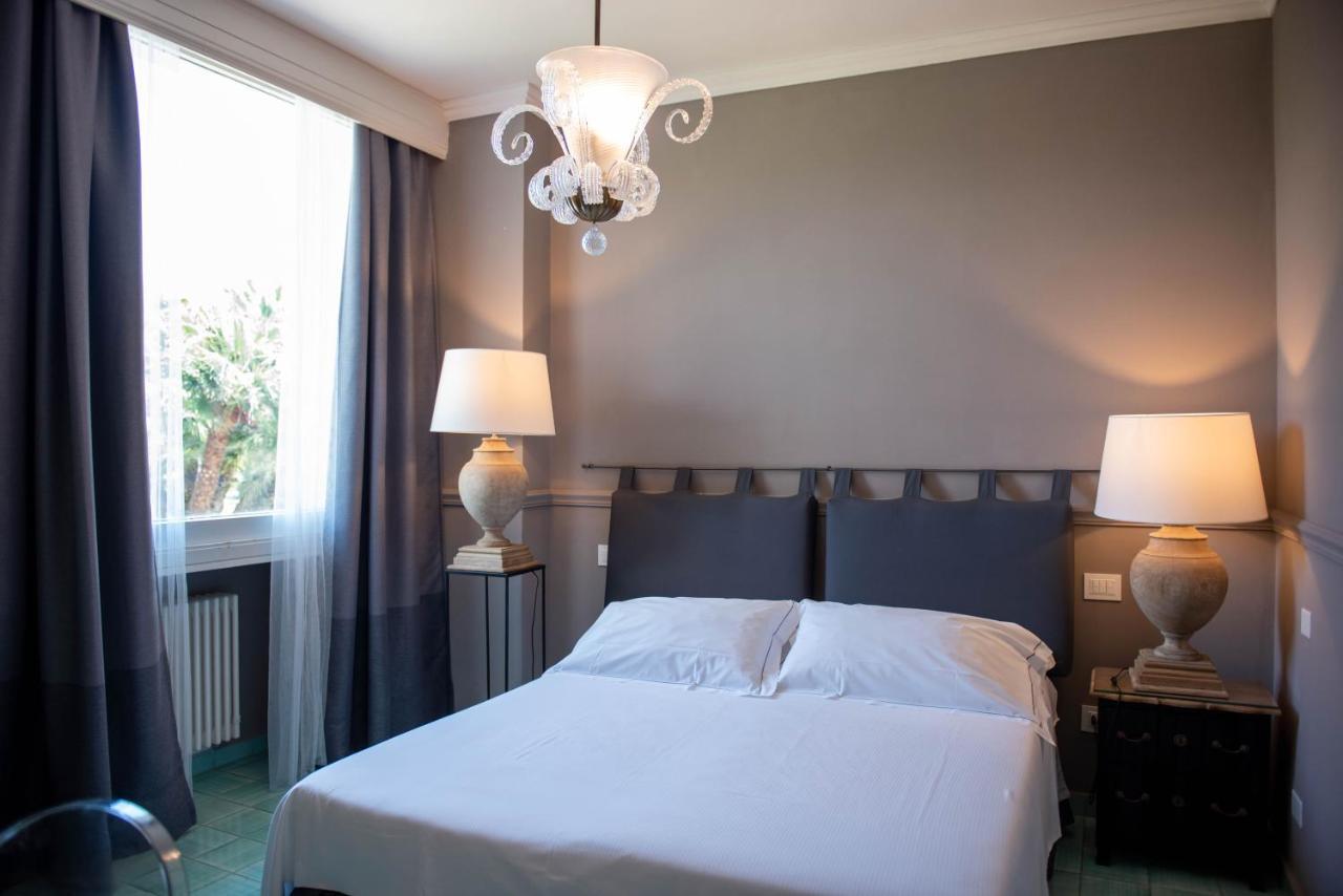 La Librata Boutique Hotel Террачина Экстерьер фото